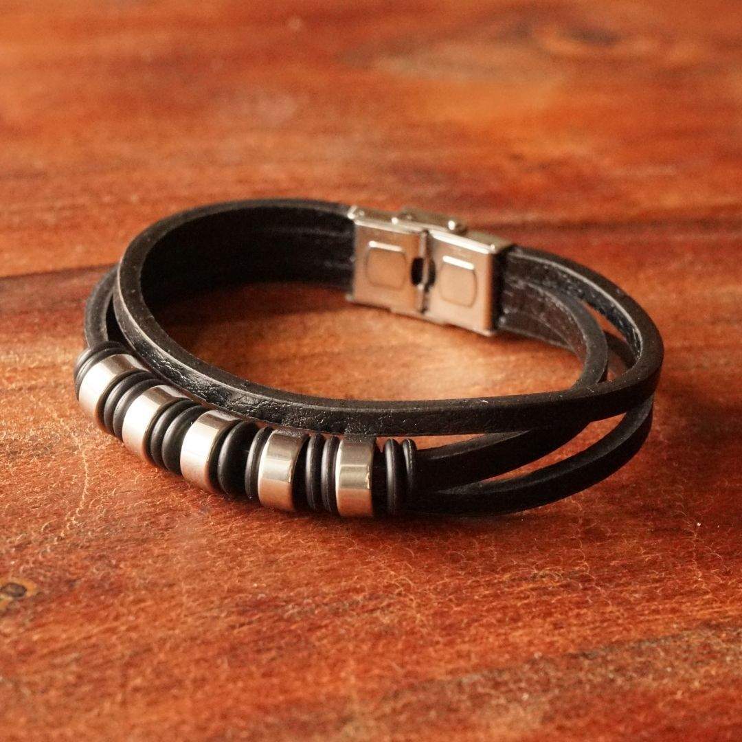 Pulsera de cuero y acero para hombre - Imagen 4