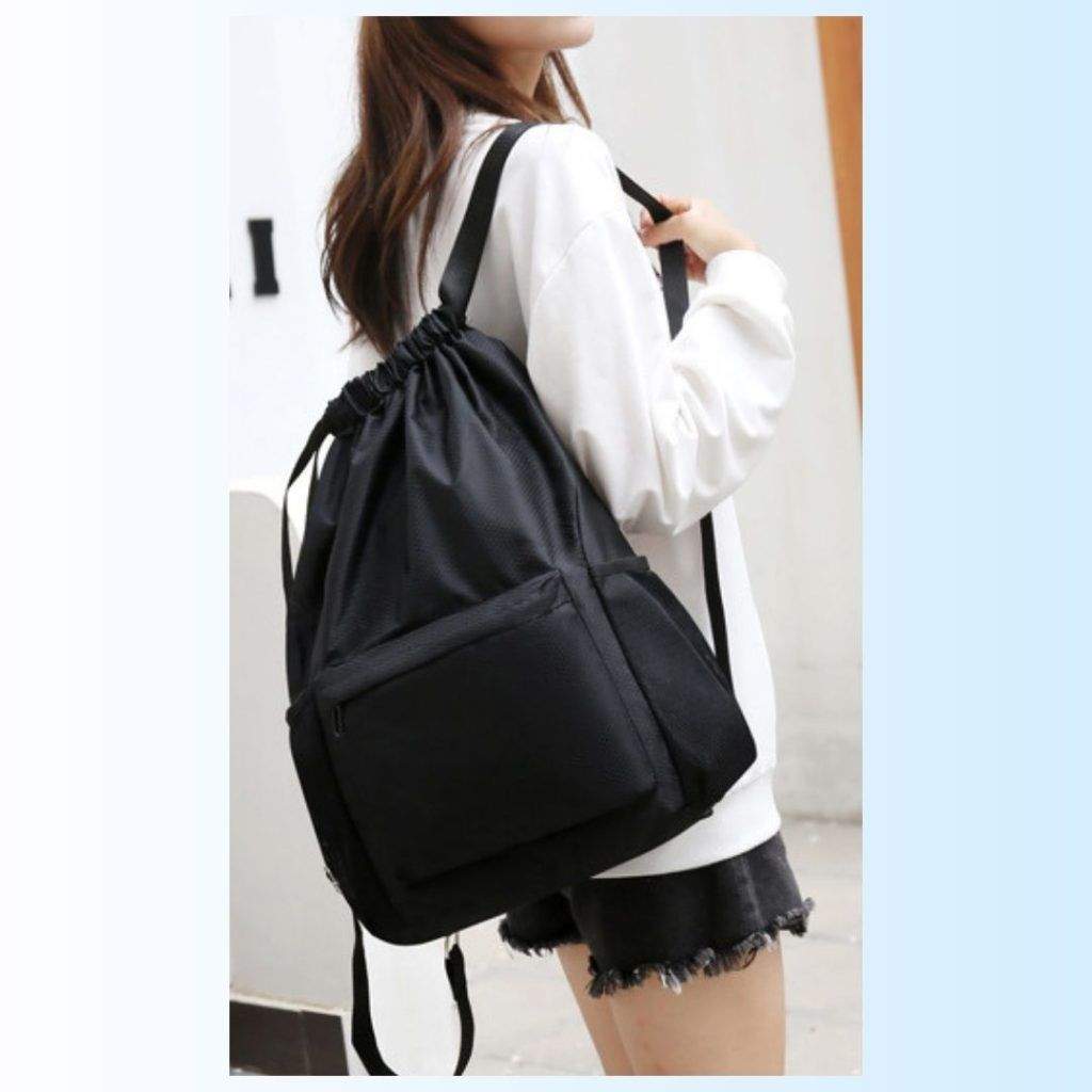 Mochila de cuerdas Bresal, comoda y cabe todo.
