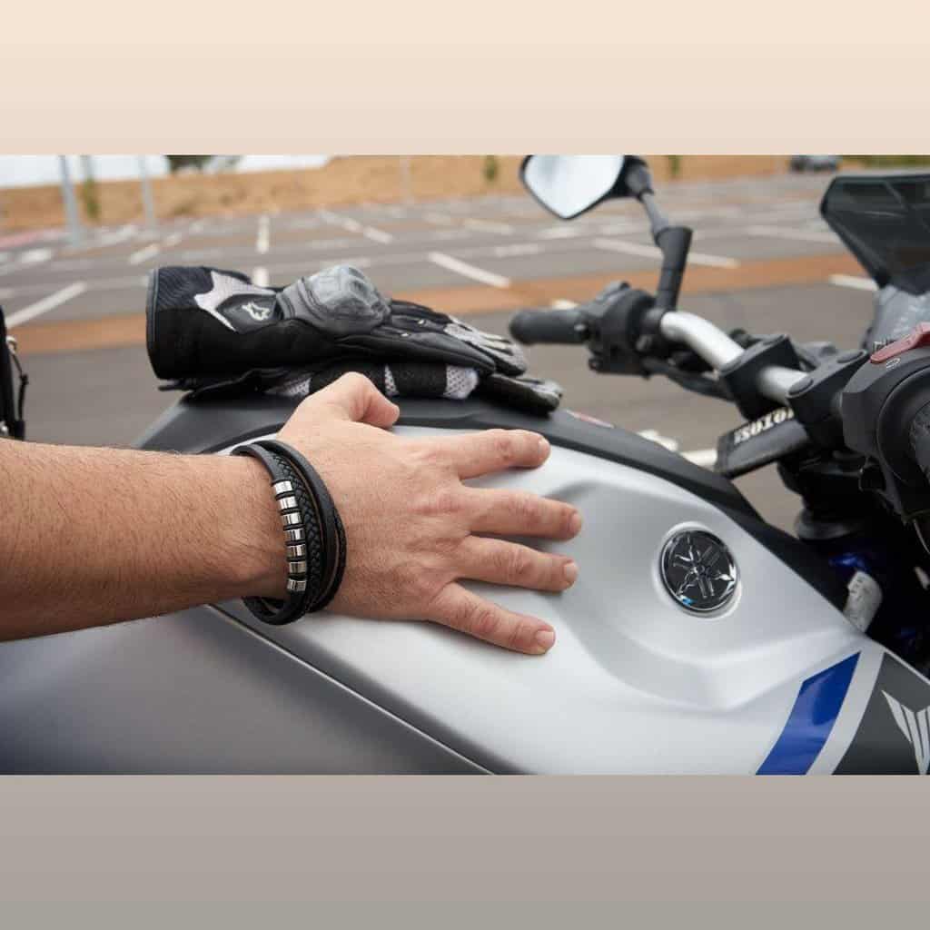 Pulsera de cuero para hombre